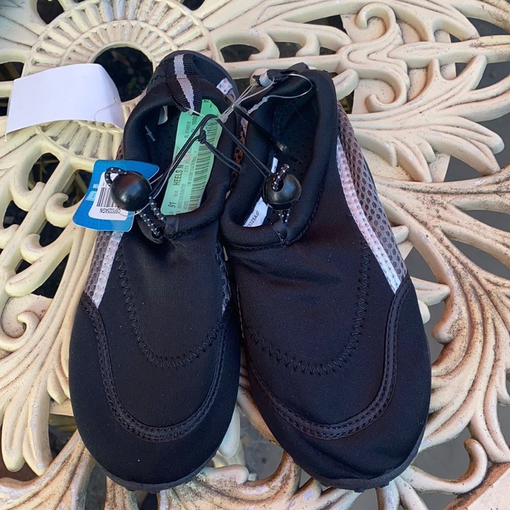 Swim shoes sz. 2 NWT